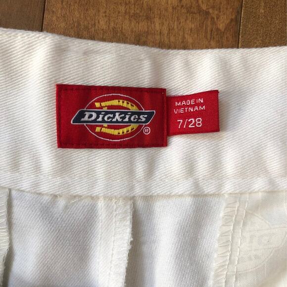 Dickies Girl Juniors' High Rise Fray white shorts size 7 28 waist - Picture 4 of 10